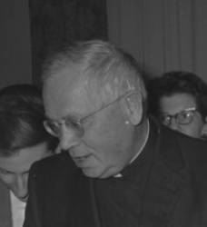 Csáki Benjámin, Dr.