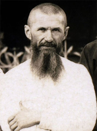 Lischerong Gáspár SJ, dr