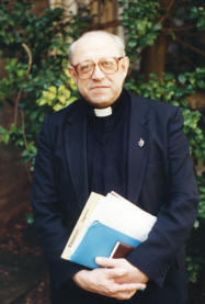 Mustos István Sch.P.